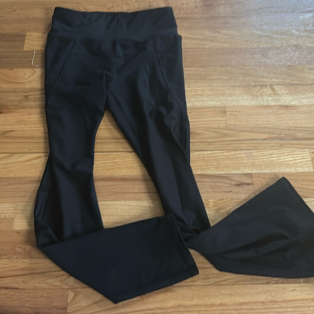 Old Navy kids size flared leggings